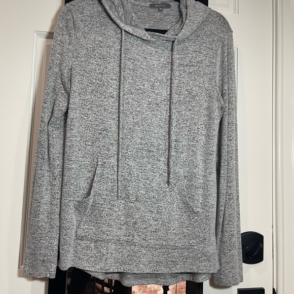 Be cool hoodie, shirt size medium - Picture 5 of 7